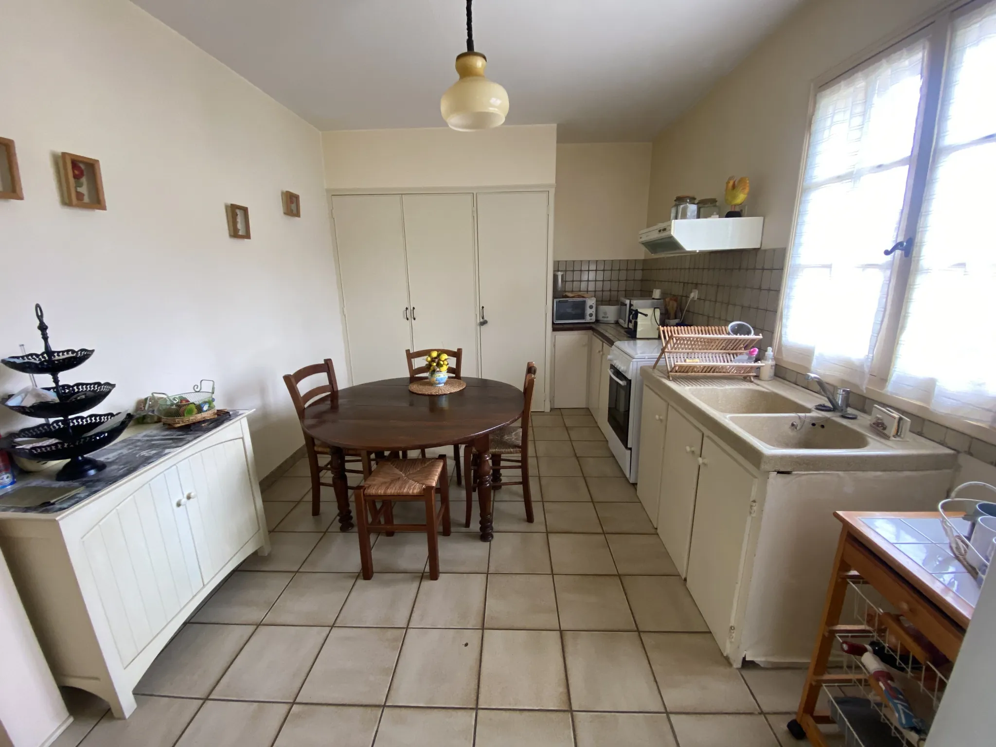 Villa de 160 m² proche centre-ville de La Réole avec 4 chambres et garage 