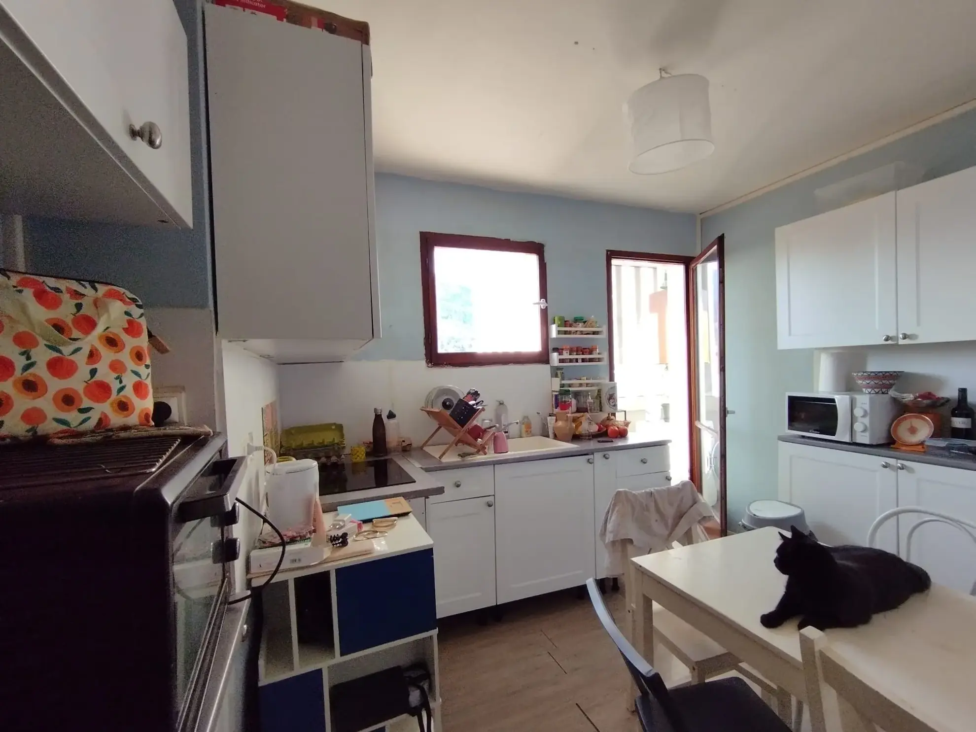 Appartement T4 de 65 m² à Toulon avec parking et cave, idéal investisseur 