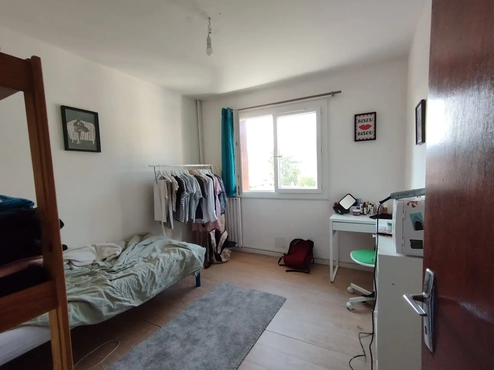 Appartement T4 de 65 m² à Toulon avec parking et cave, idéal investisseur 