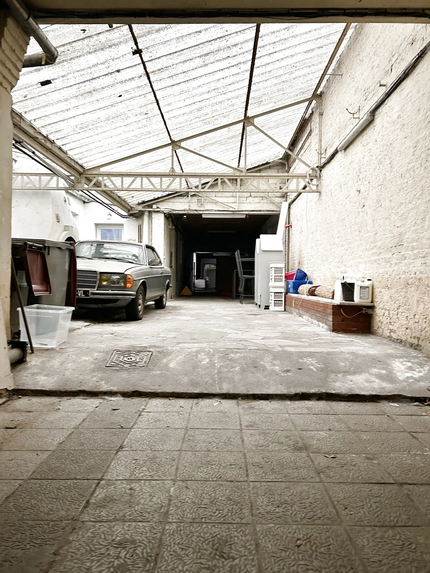 Maison avec hangar à Henin Beaumont - 5 chambres, jardin et appartement indépendant 