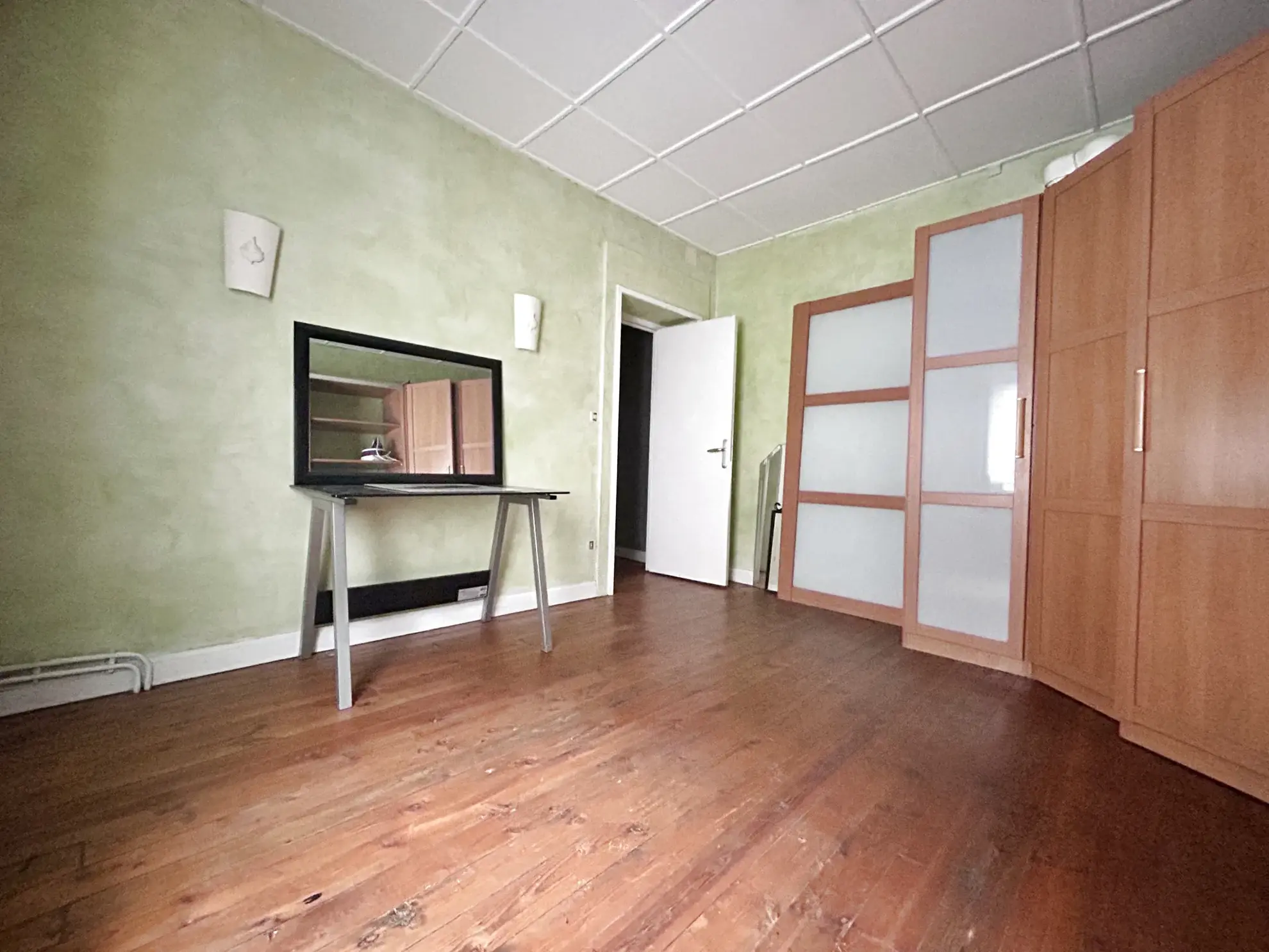 Maison avec hangar à Henin Beaumont - 5 chambres, jardin et appartement indépendant 