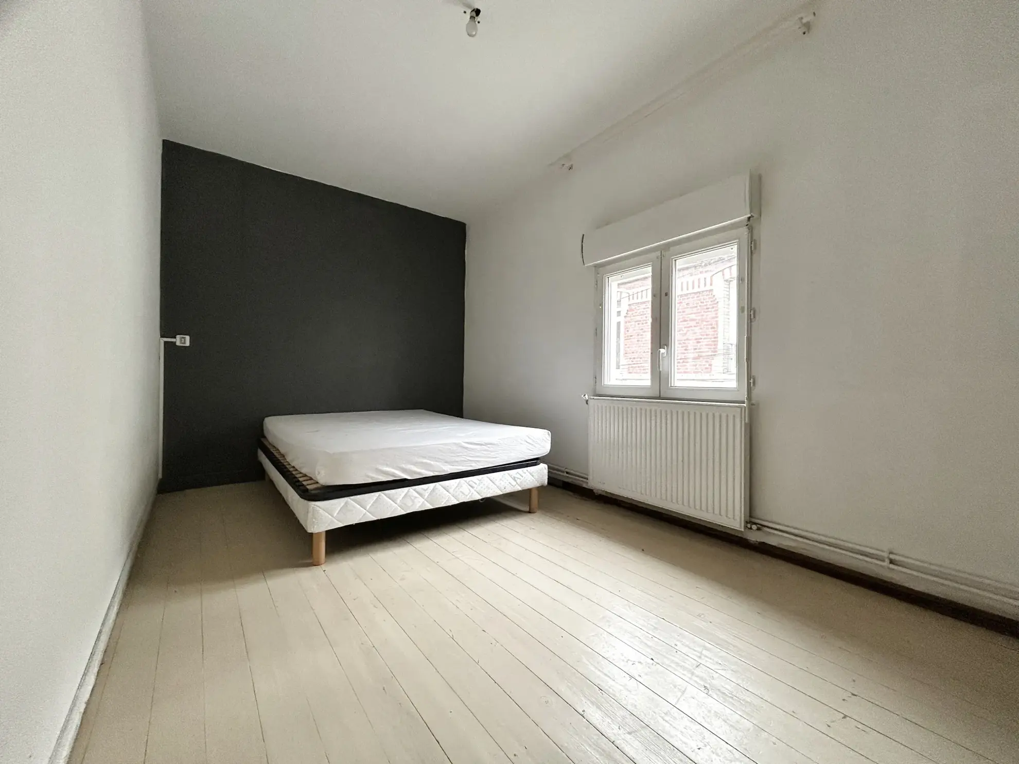 Maison avec hangar à Henin Beaumont - 5 chambres, jardin et appartement indépendant 