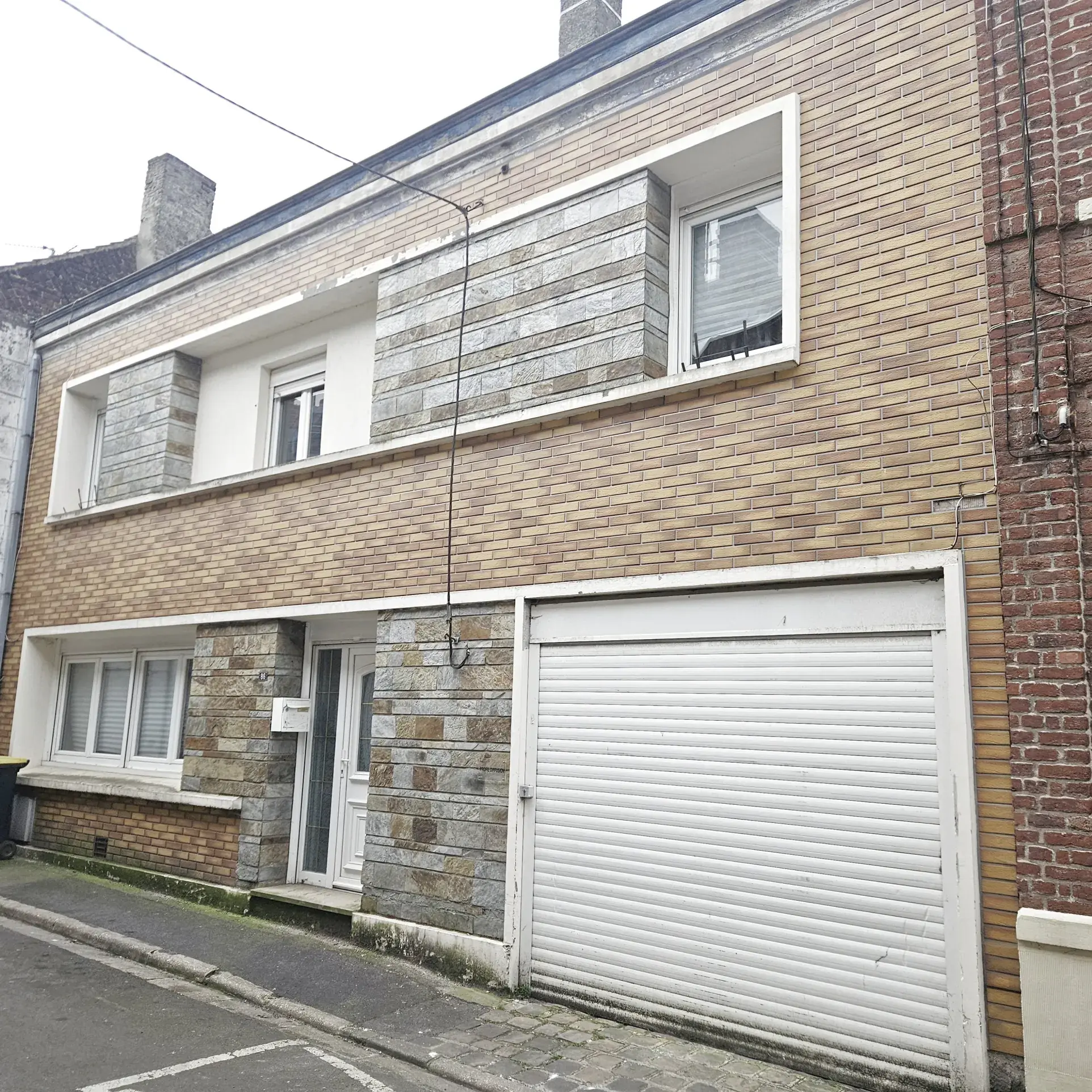 Maison avec hangar à Henin Beaumont - 5 chambres, jardin et appartement indépendant