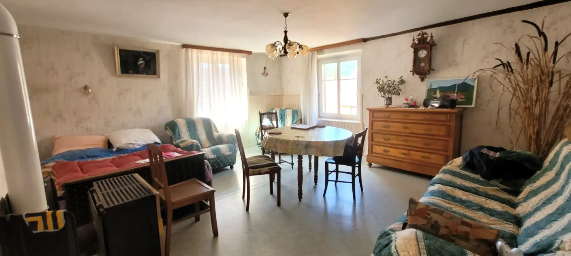 Maison jumelée à rénover de 80 m² avec jardin à Gunsbach (68) 