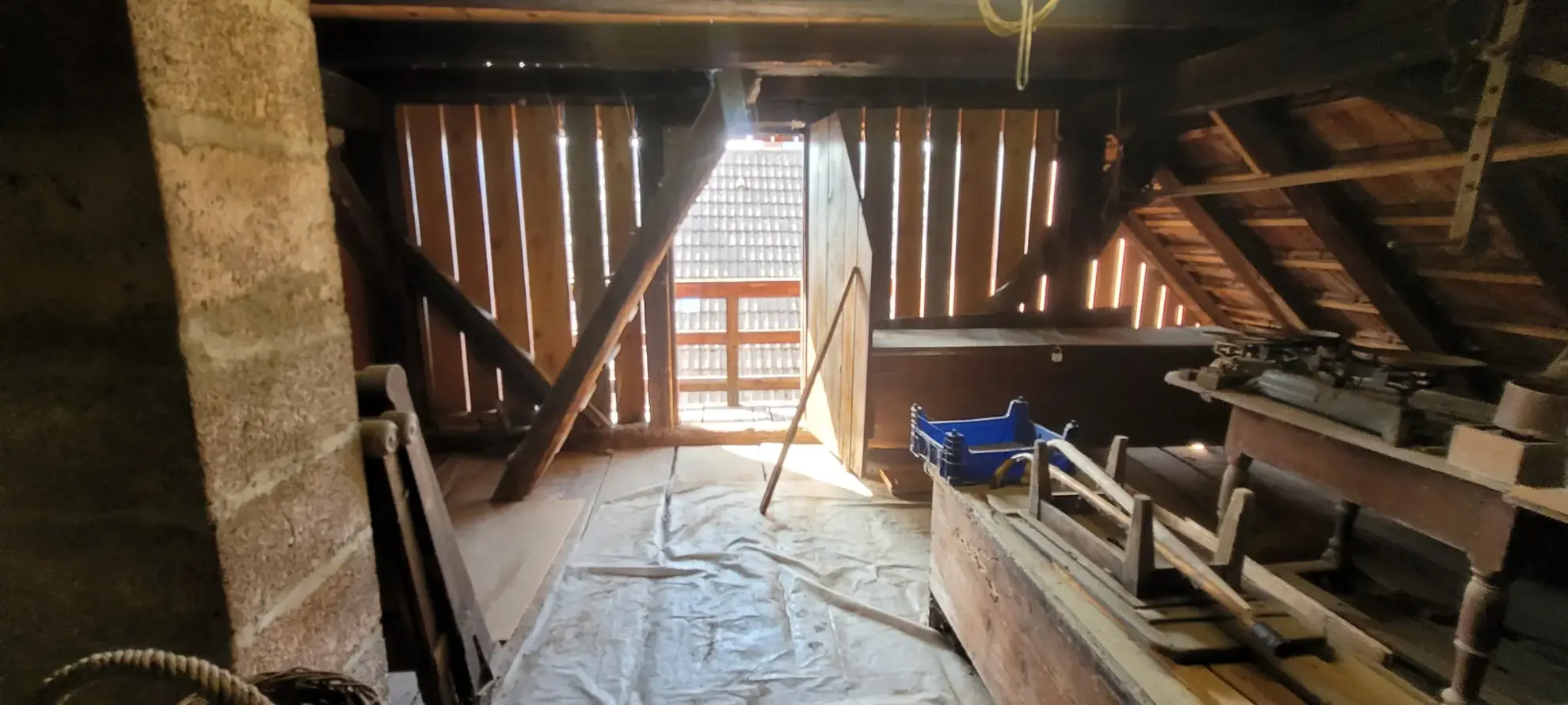 Maison jumelée à rénover de 80 m² avec jardin à Gunsbach (68) 