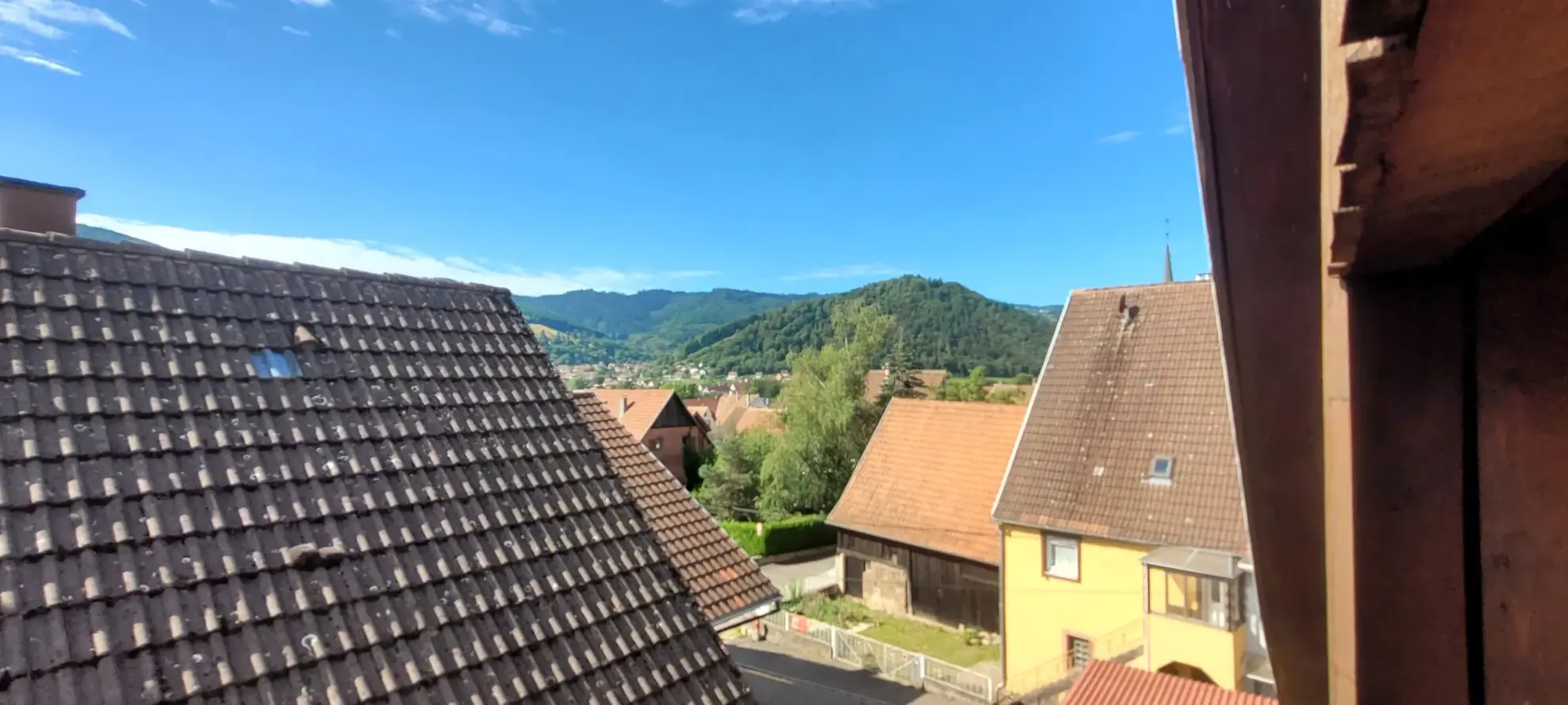 Maison jumelée à rénover de 80 m² avec jardin à Gunsbach (68) 