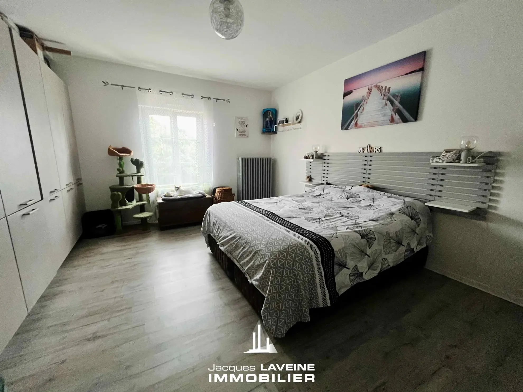 Maison mitoyenne rénovée à Marly avec jardin et 2 grandes chambres 