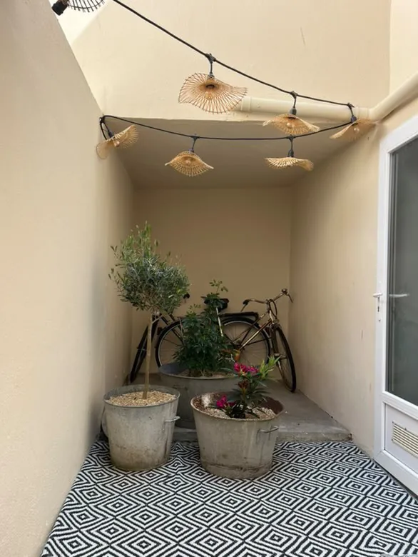 Appartement Type 2 rénové avec patio privé à Saint Pierre, Les Sables d'Olonne 