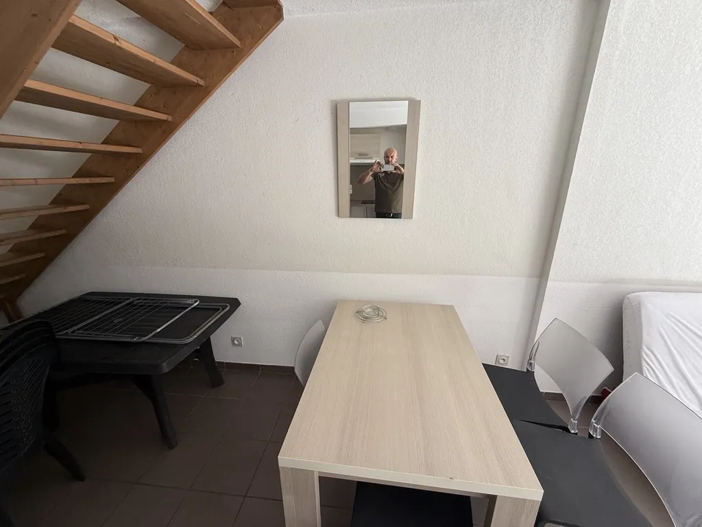 Maison de 45 m² avec terrasse et parking à Lunel 