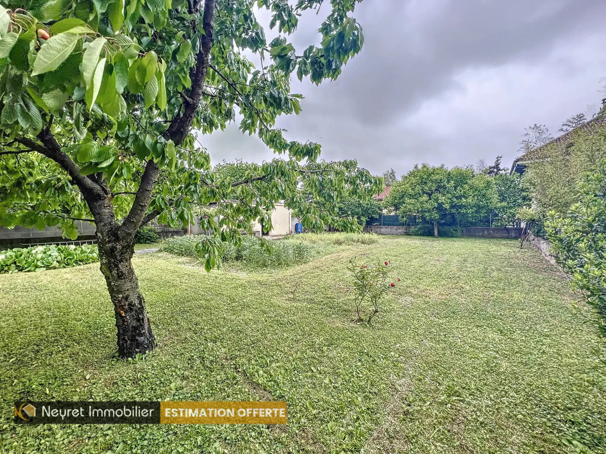 Terrain constructible à Vénissieux de 486 m² proche Lyon 