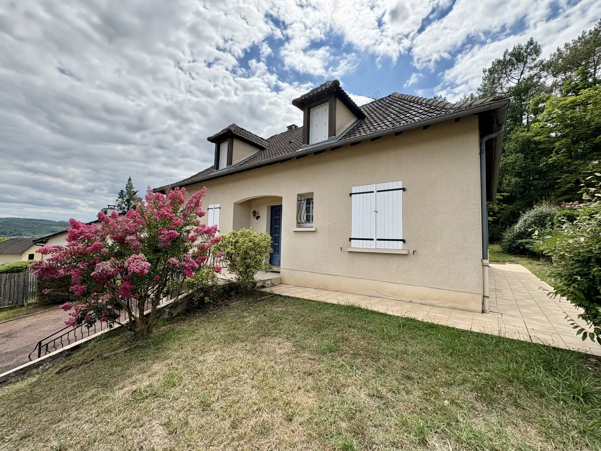 Maison 150 m² avec 5 chambres et jardin proche Brive 