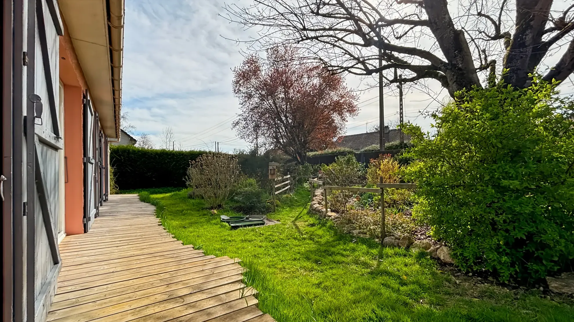 Charmante maison à vendre de 104 m² avec jardin à Maisse, proche RER C et D 