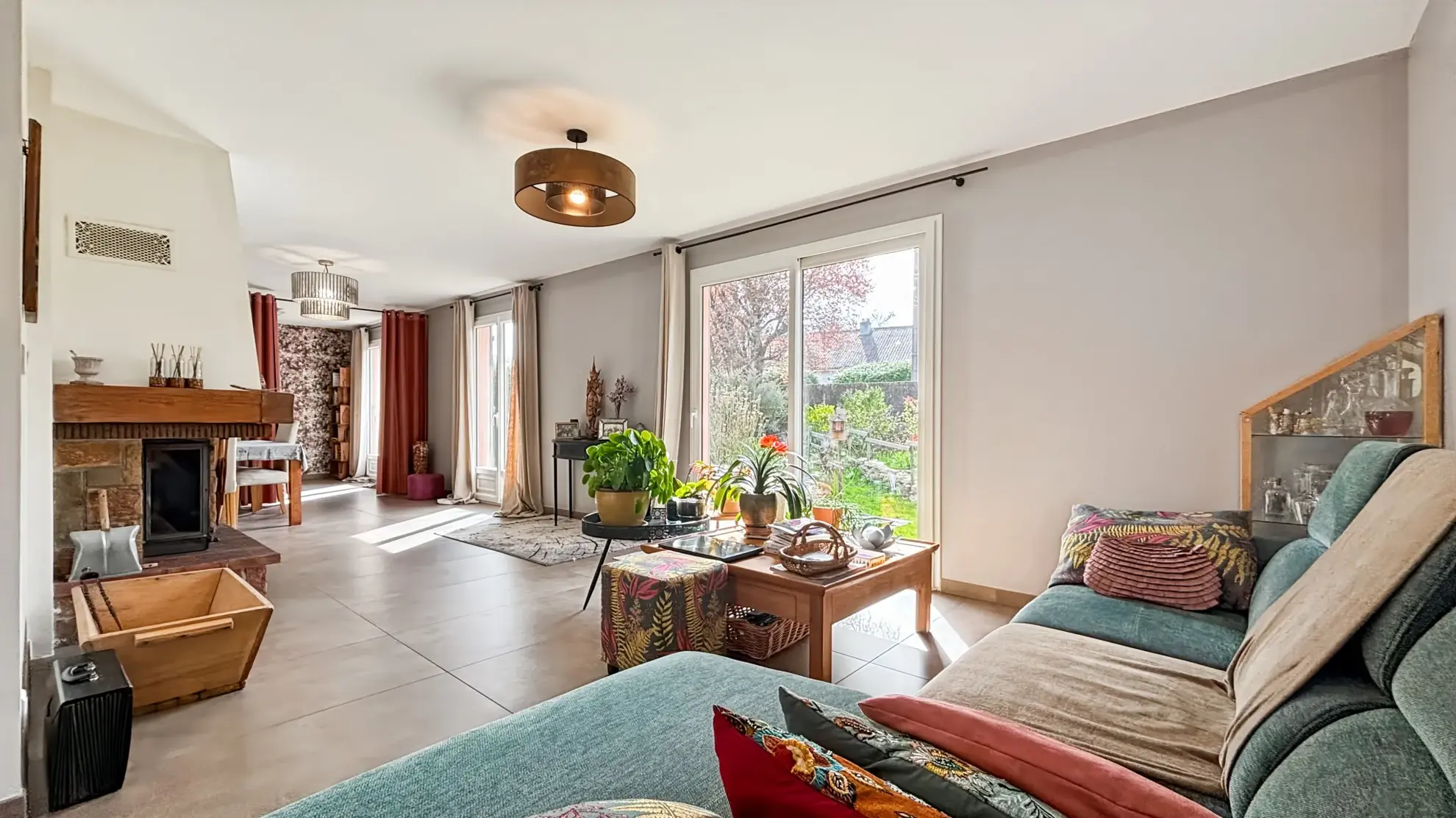 Charmante maison à vendre de 104 m² avec jardin à Maisse, proche RER C et D 