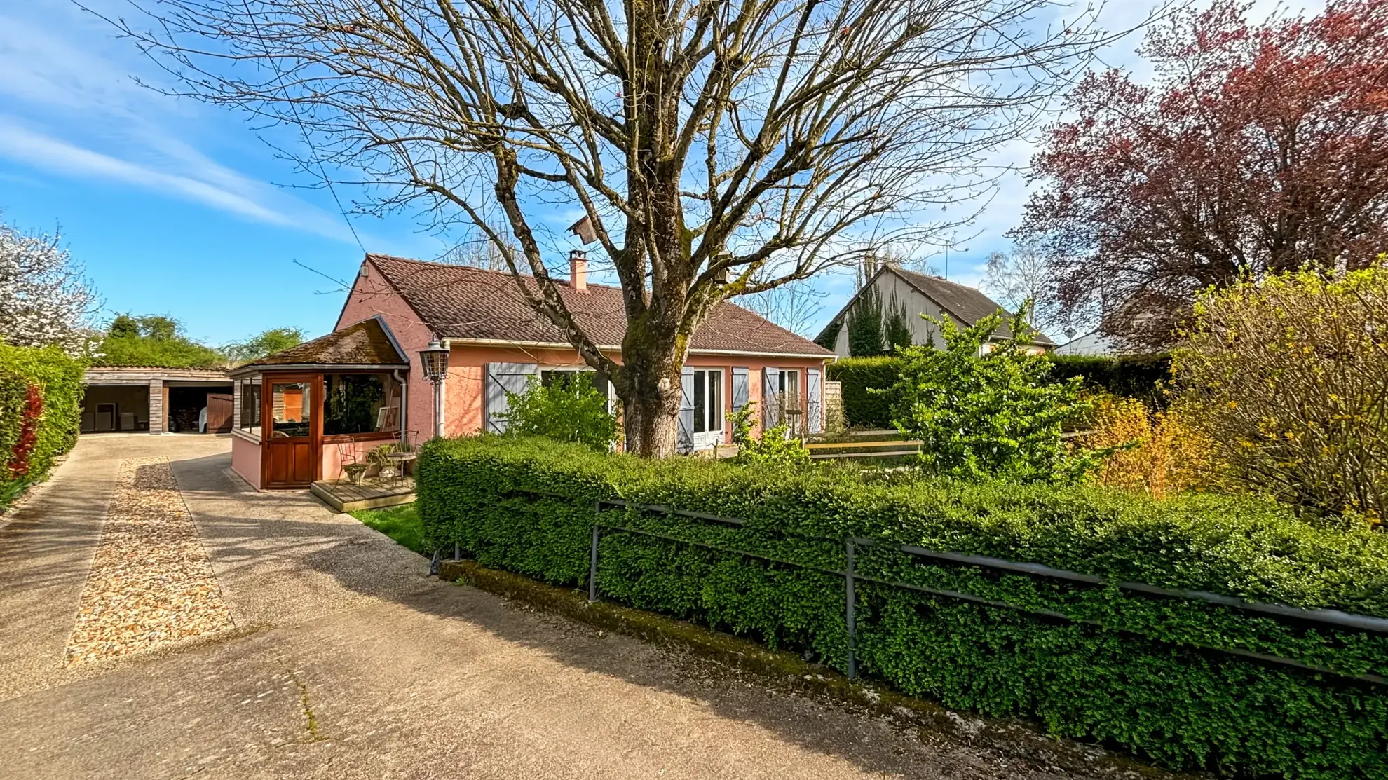 Charmante maison à vendre de 104 m² avec jardin à Maisse, proche RER C et D