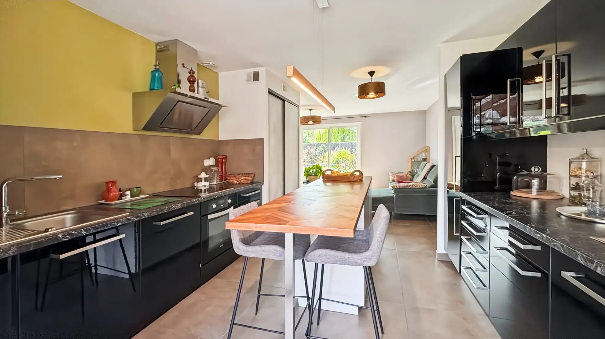 Charmante maison à vendre de 104 m² avec jardin à Maisse, proche RER C et D 