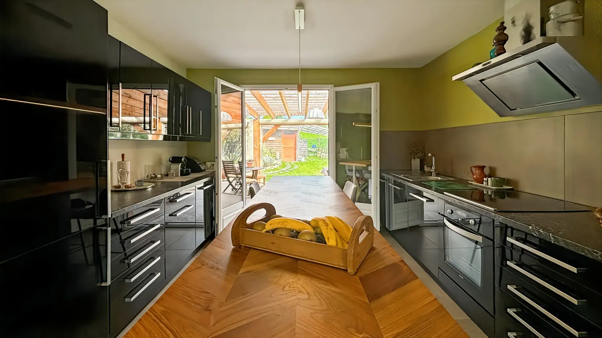 Charmante maison à vendre de 104 m² avec jardin à Maisse, proche RER C et D 