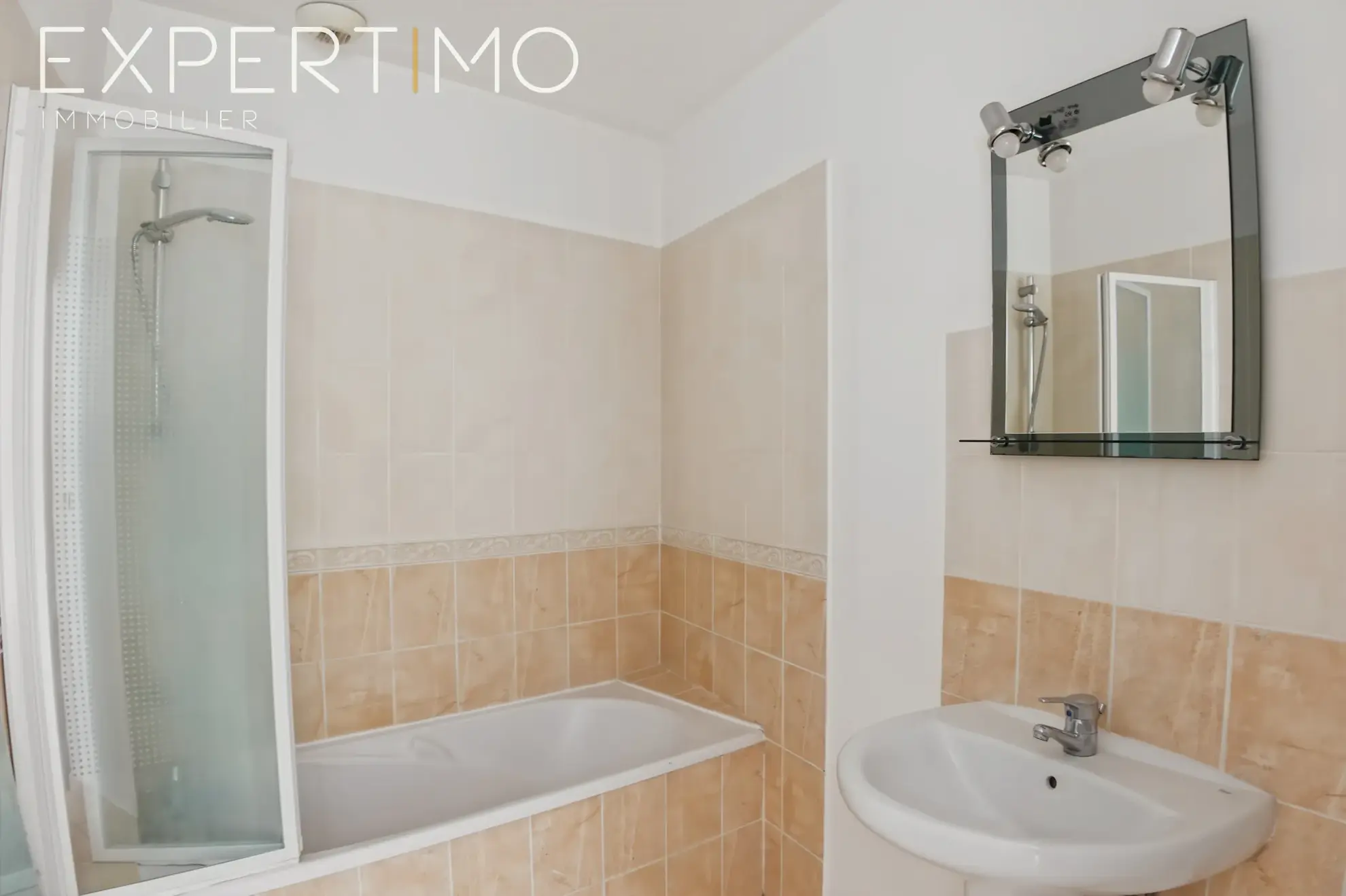 Maison de plain-pied avec jardin à Saint-Nazaire, rénovée et prête à habiter 