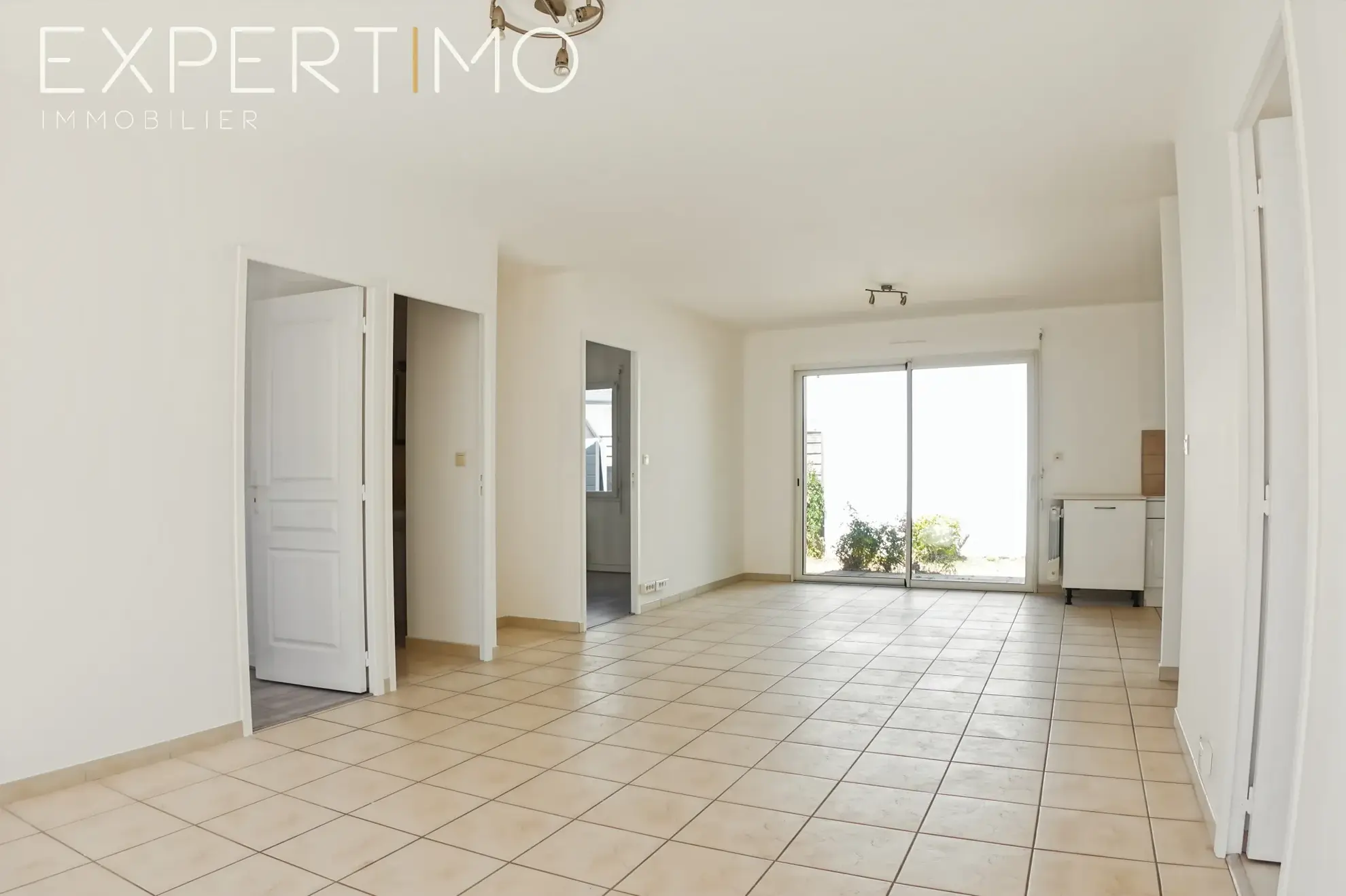 Maison de plain-pied avec jardin à Saint-Nazaire, rénovée et prête à habiter 