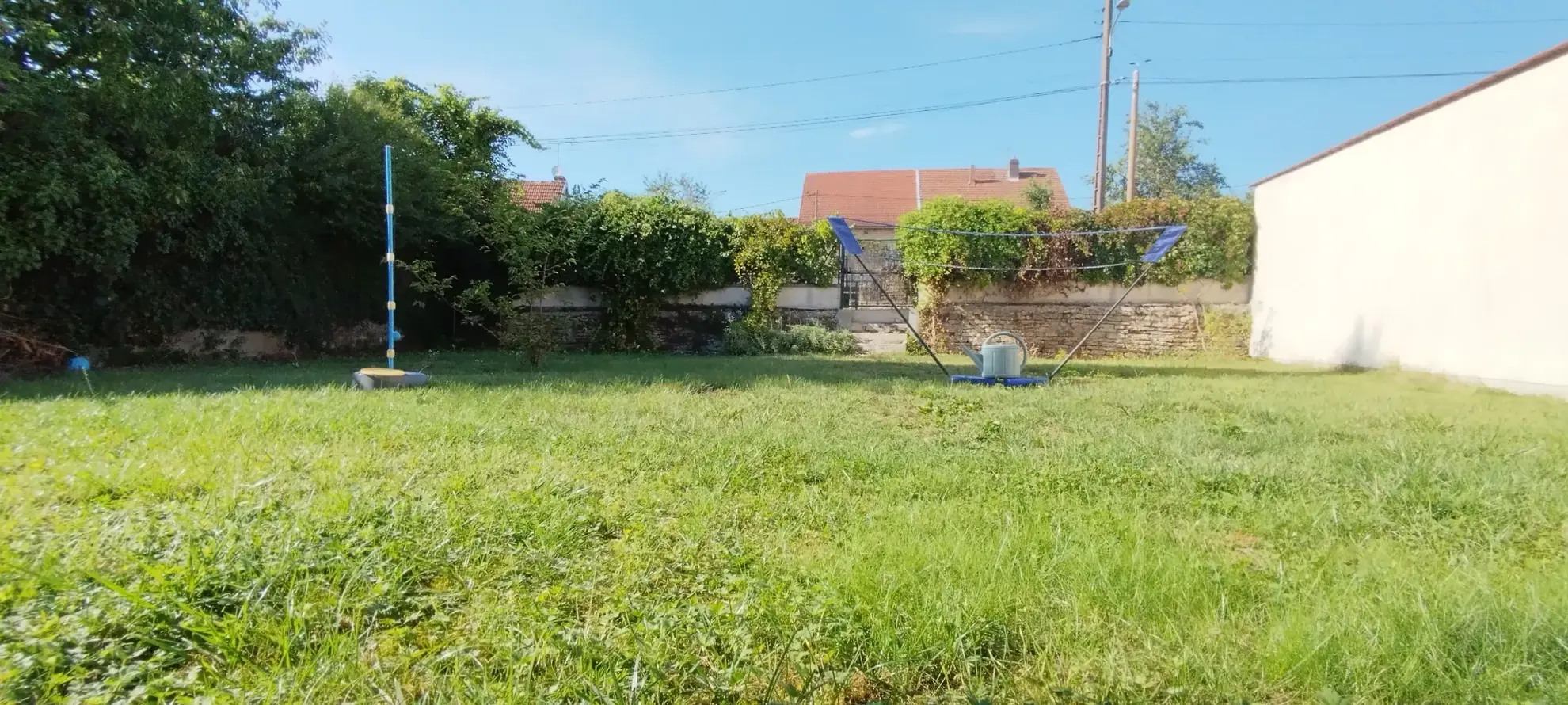 Magnifique maison en pierres avec 4 chambres et jardin à Chateauvillain 
