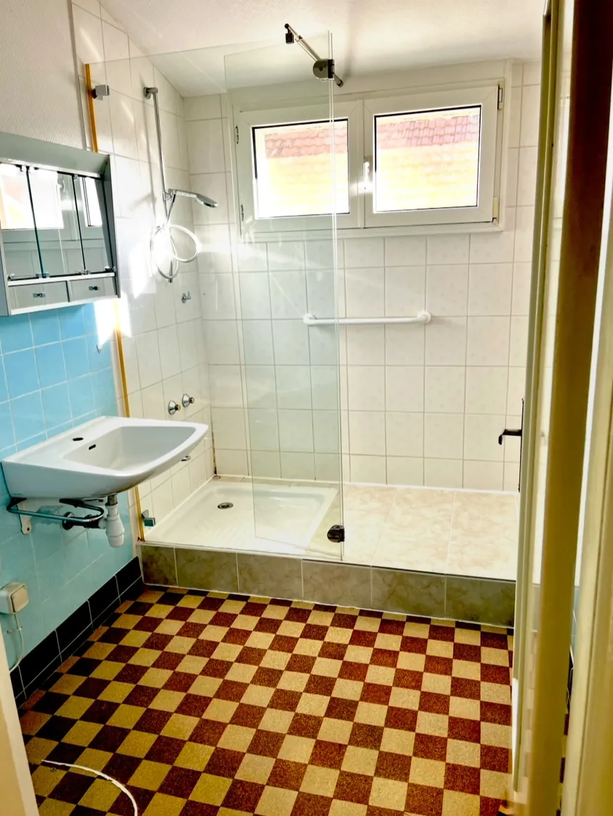 Maison d'environ 100m² à Bartenheim-La-Chaussée avec garage et terrain divisible 