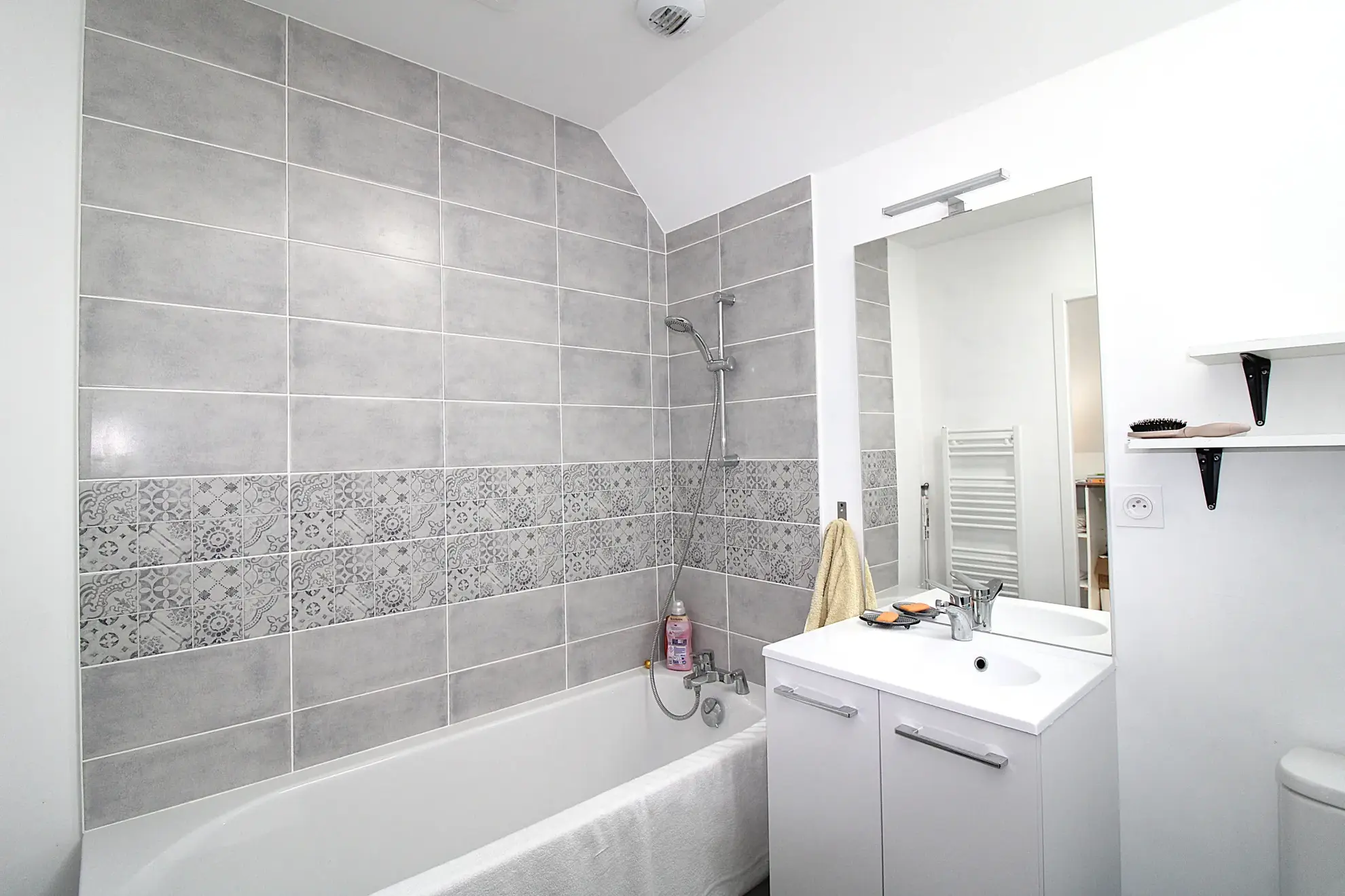 Maison moderne avec 4 chambres à Ecouflant-Eventard, construction 2023 