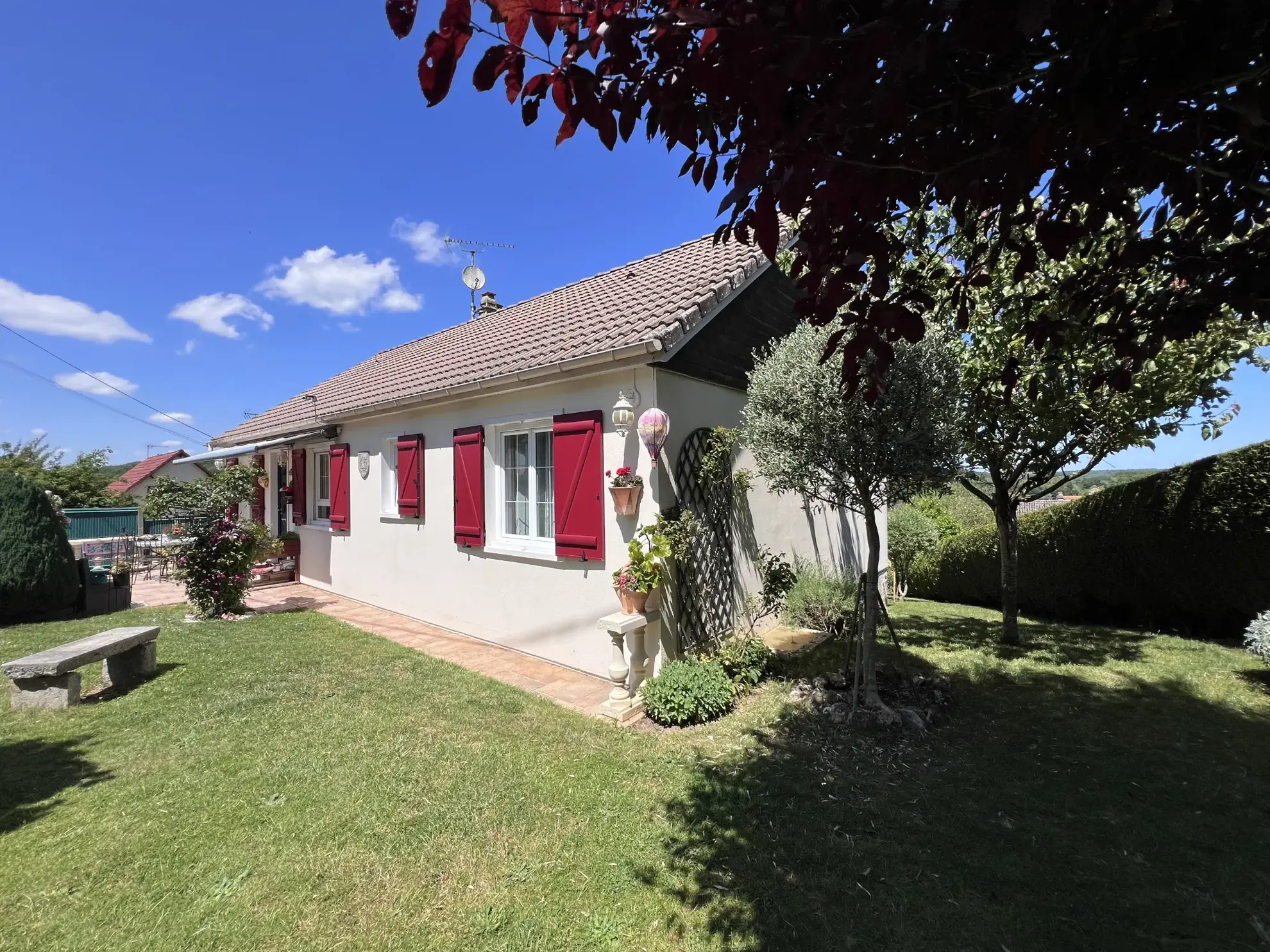 Maison familiale de 138 m² avec jardin à Aunay-Sous-Crecy, Dreux 