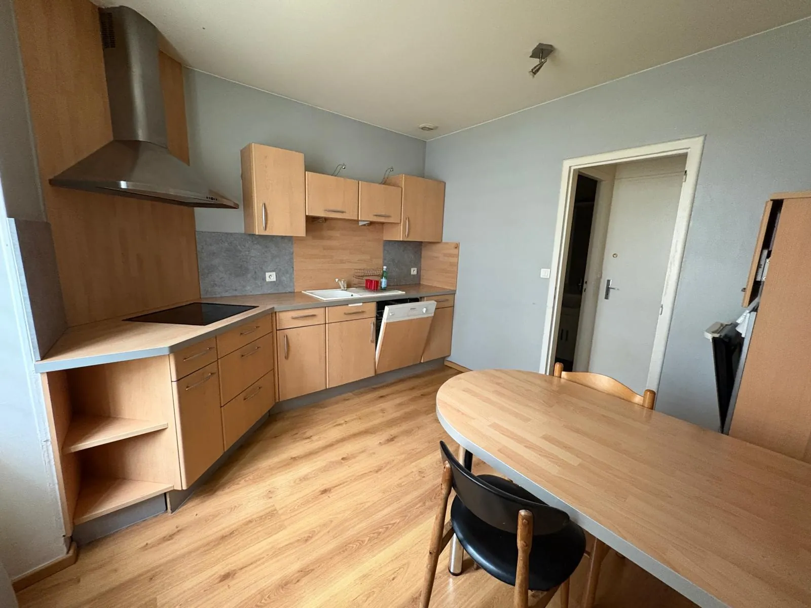 Appartement T1 bis de 33 m² au centre de Pontarlier, idéal investissement 