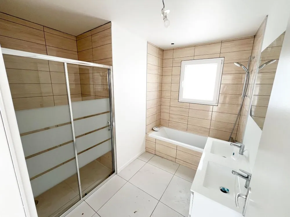 Charmante maison neuve avec terrasse et garage à Saint-Beauzire, proximité Clermont-Ferrand 