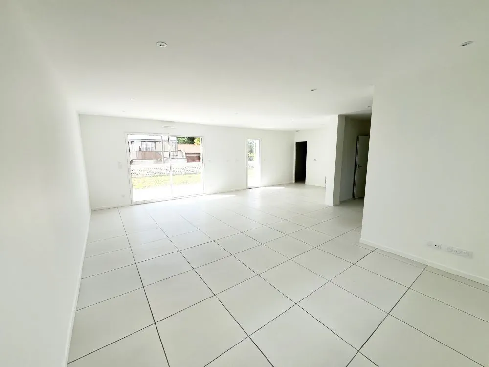 Charmante maison neuve avec terrasse et garage à Saint-Beauzire, proximité Clermont-Ferrand 