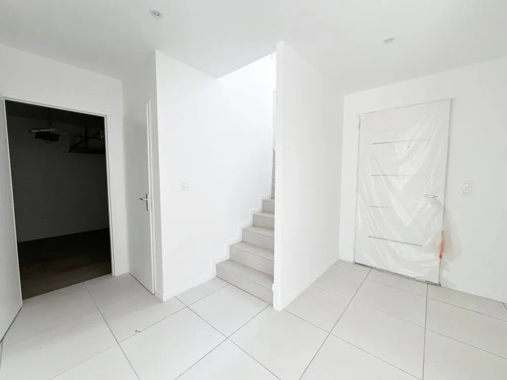 Charmante maison neuve avec terrasse et garage à Saint-Beauzire, proximité Clermont-Ferrand 