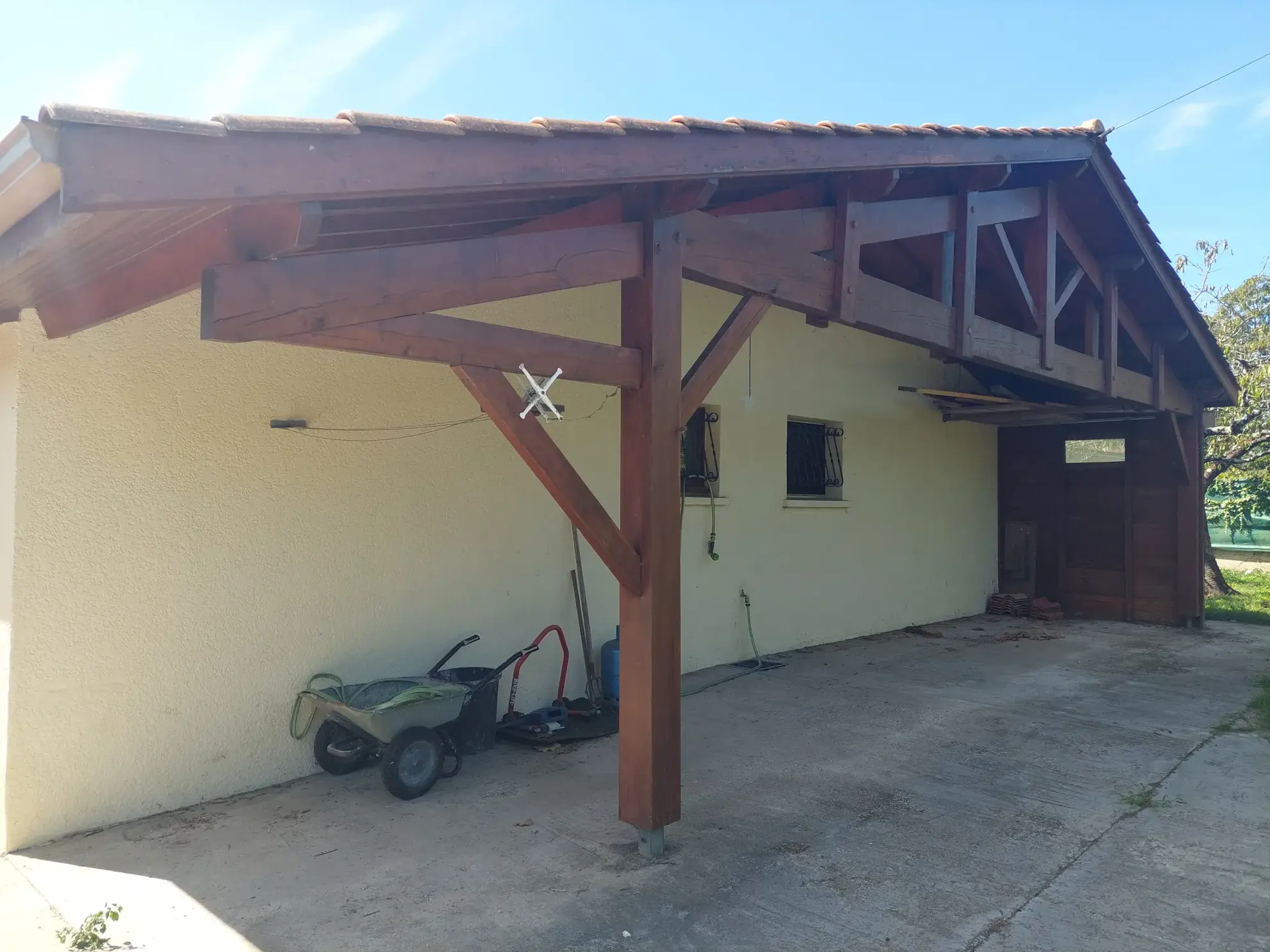 Maison à vendre à Langon de 117 m² avec véranda et jardin clos 