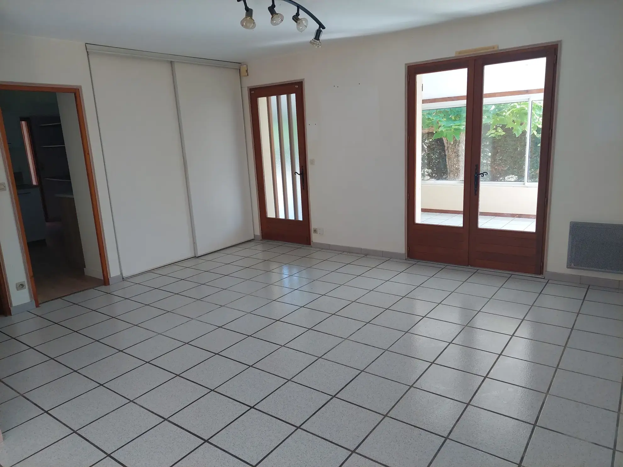 Maison à vendre à Langon de 117 m² avec véranda et jardin clos 