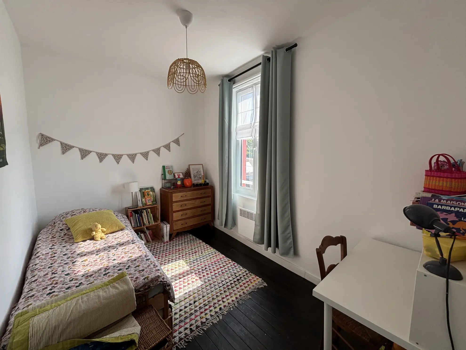 Maison lumineuse à vendre à Ault avec vue sur la mer, proche du bord de mer 