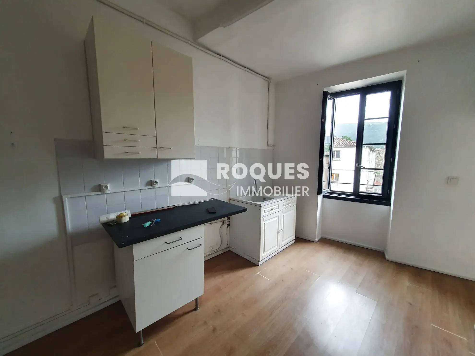 Appartement 3 pièces de 54,19 m² à Lodève, lumineux et en bon état