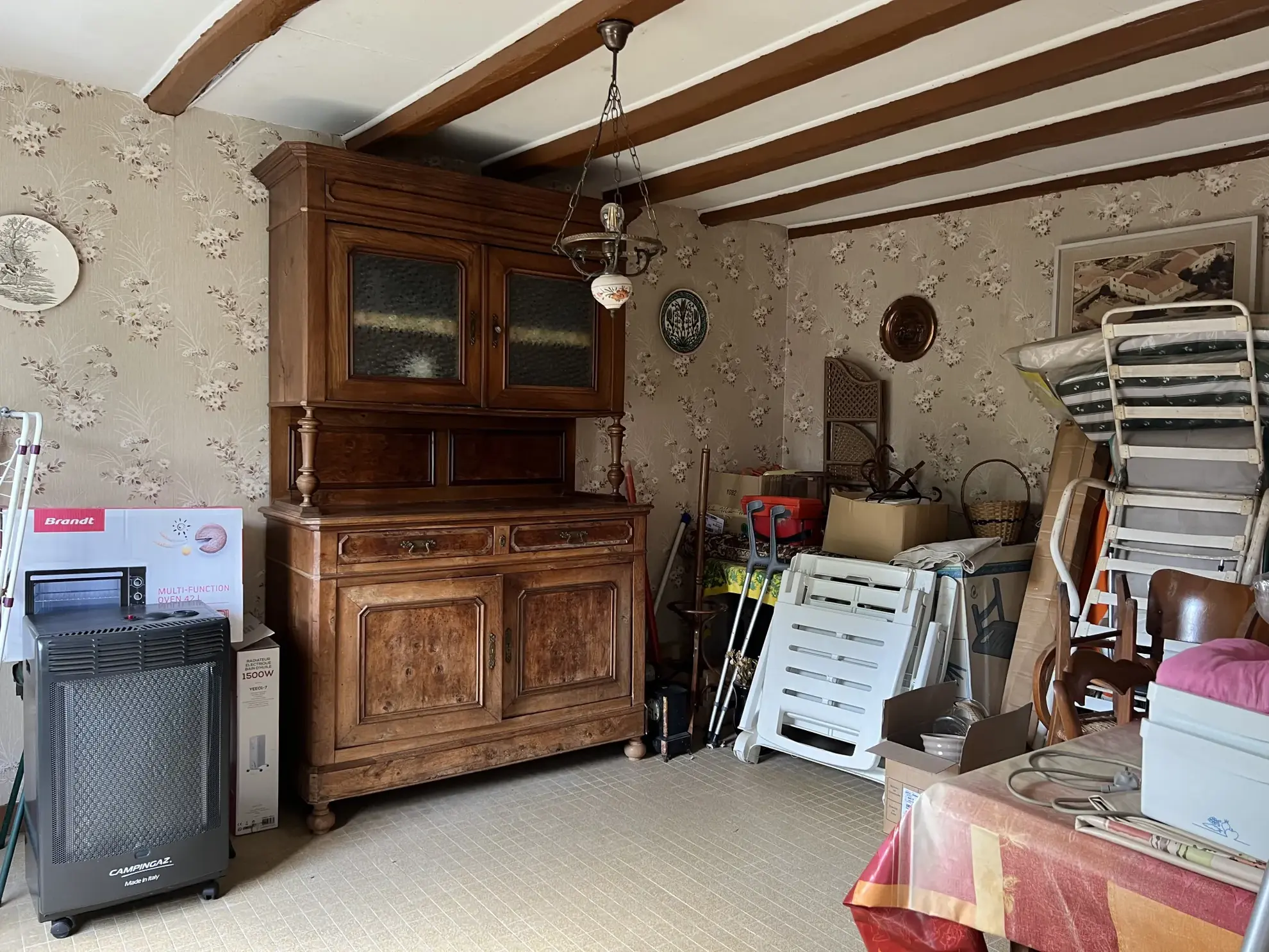 Maison à rénover avec terrain et grange à Saint Jean d’Hermine 