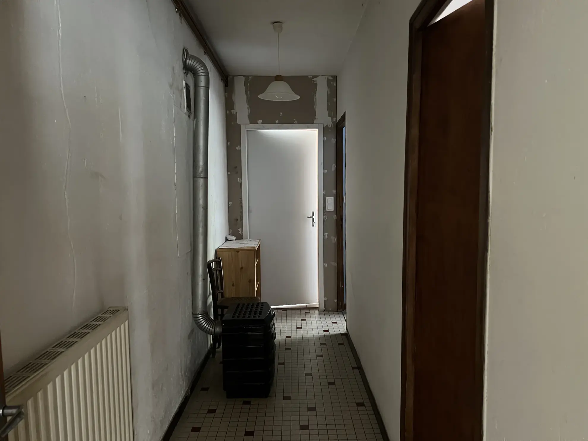 Maison à rénover avec terrain et grange à Saint Jean d’Hermine 