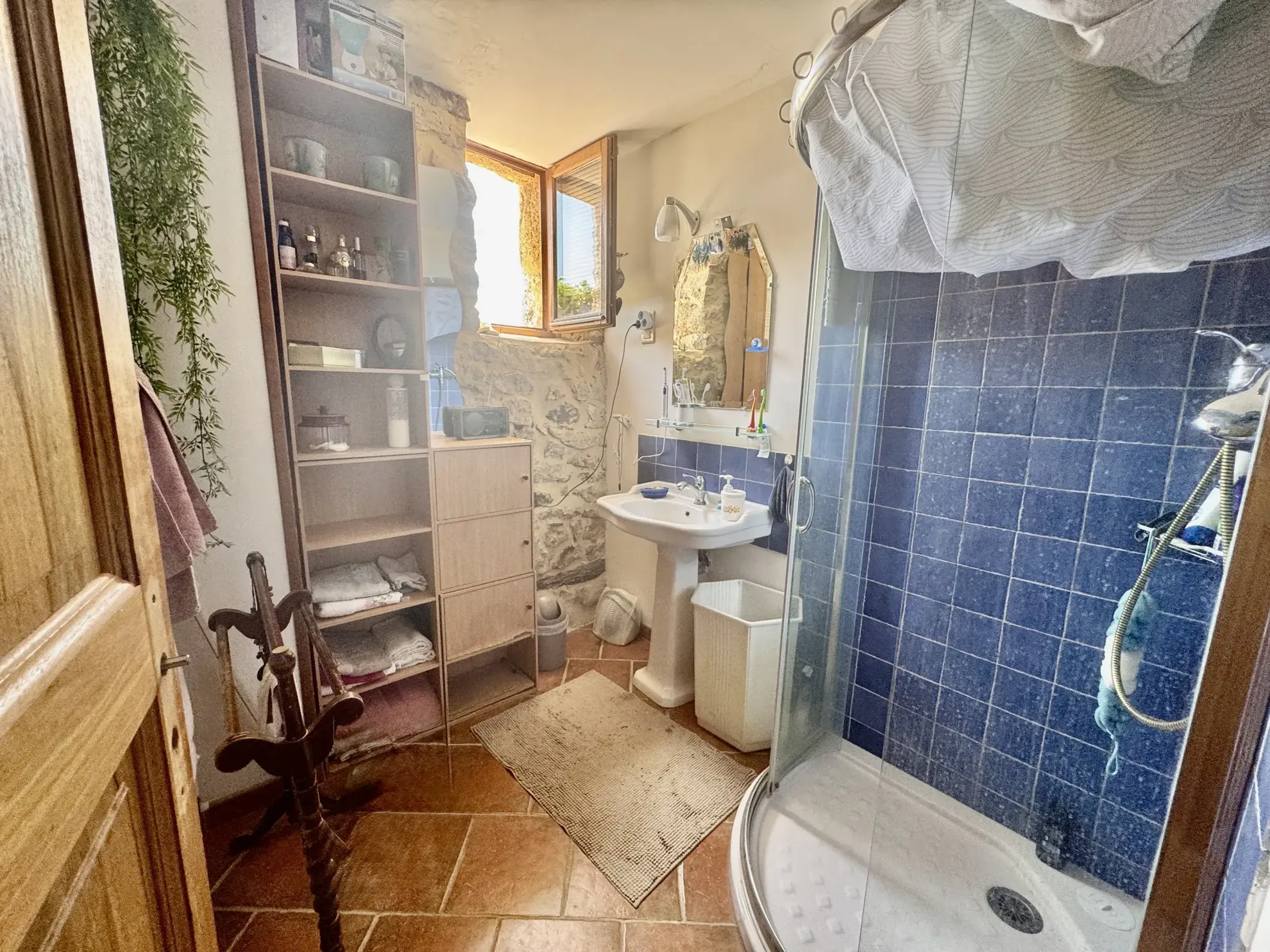 Maison de village avec vue sur le Château de Pouzilhac – 170 m² 