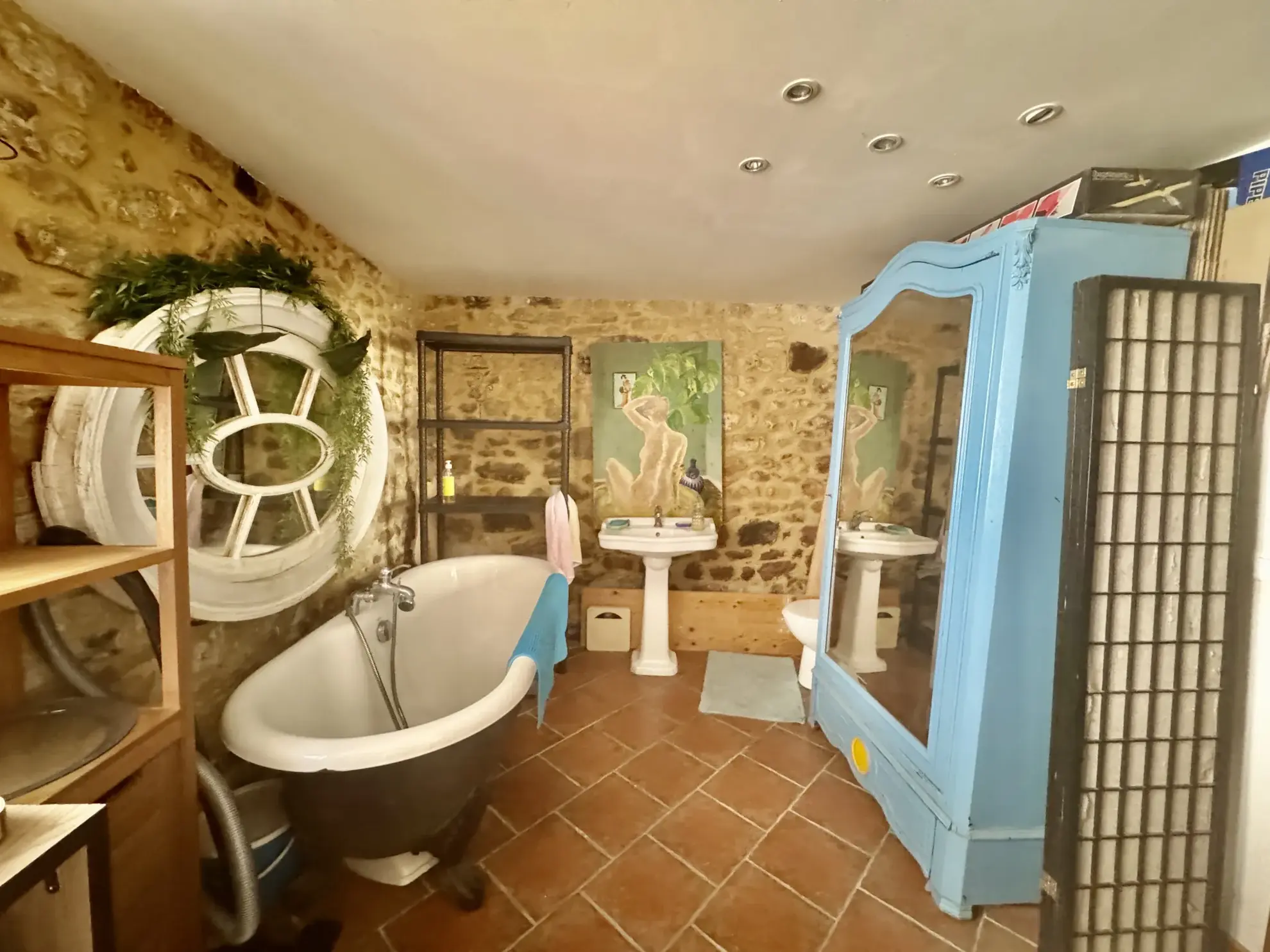 Maison de village avec vue sur le Château de Pouzilhac – 170 m² 