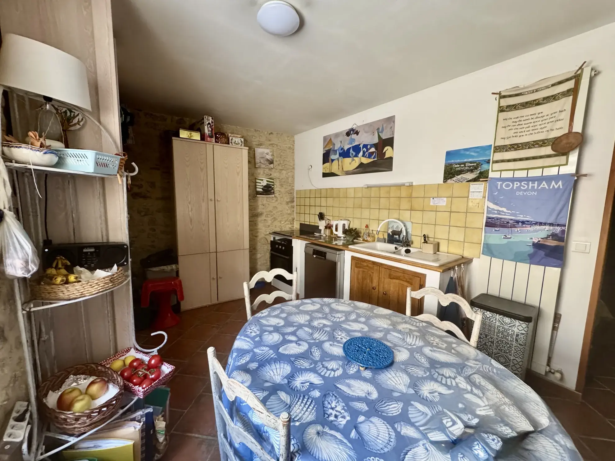 Maison de village avec vue sur le Château de Pouzilhac – 170 m² 