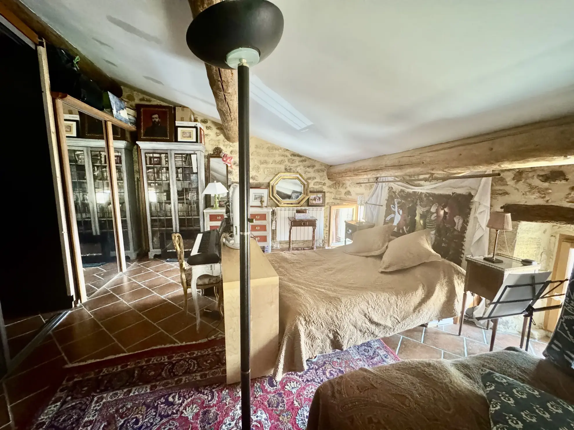 Maison de village avec vue sur le Château de Pouzilhac – 170 m² 