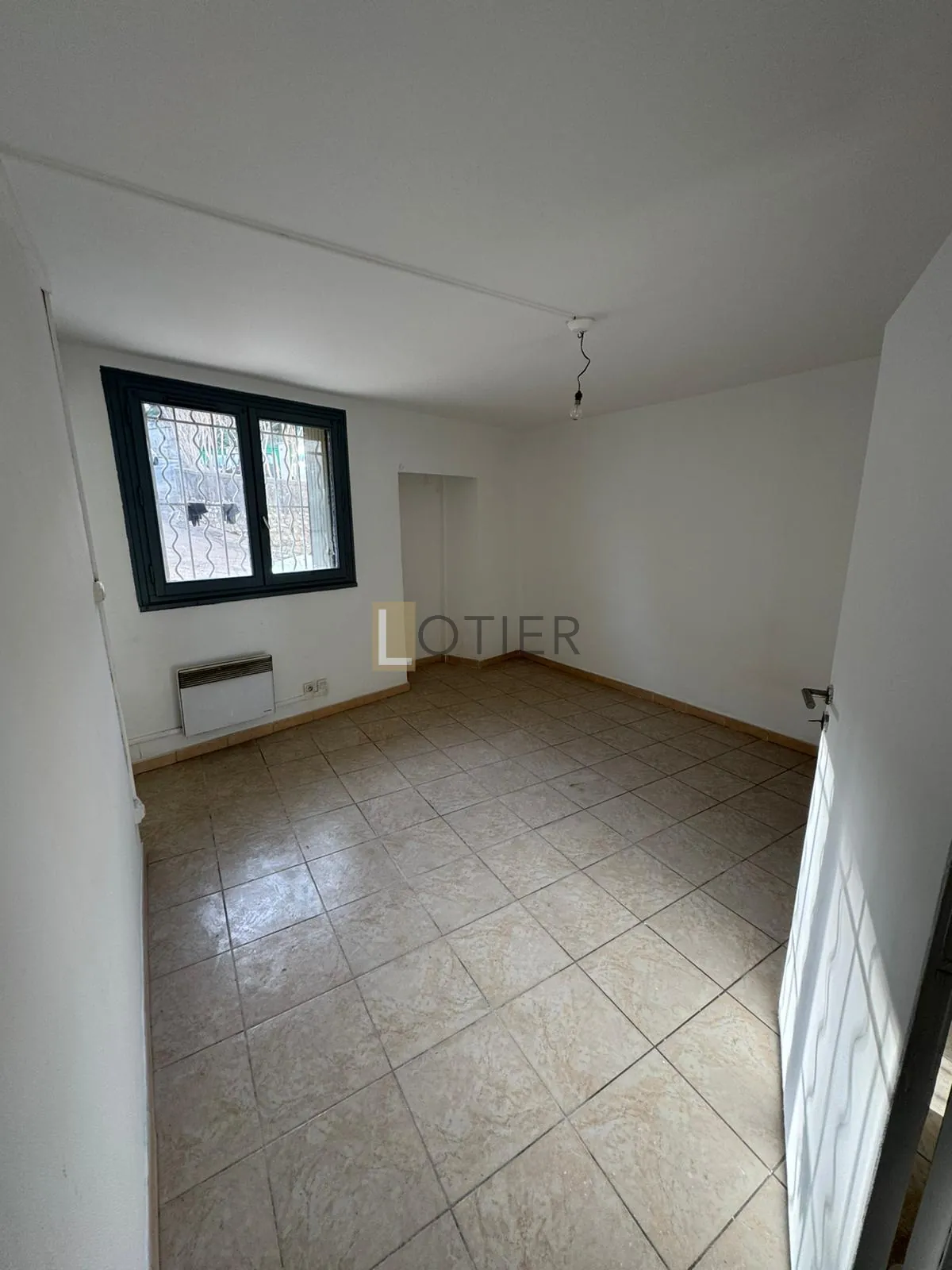 Appartement T2 à vendre à Alès - Faubourg du Soleil, 42 m², libre d'occupation 