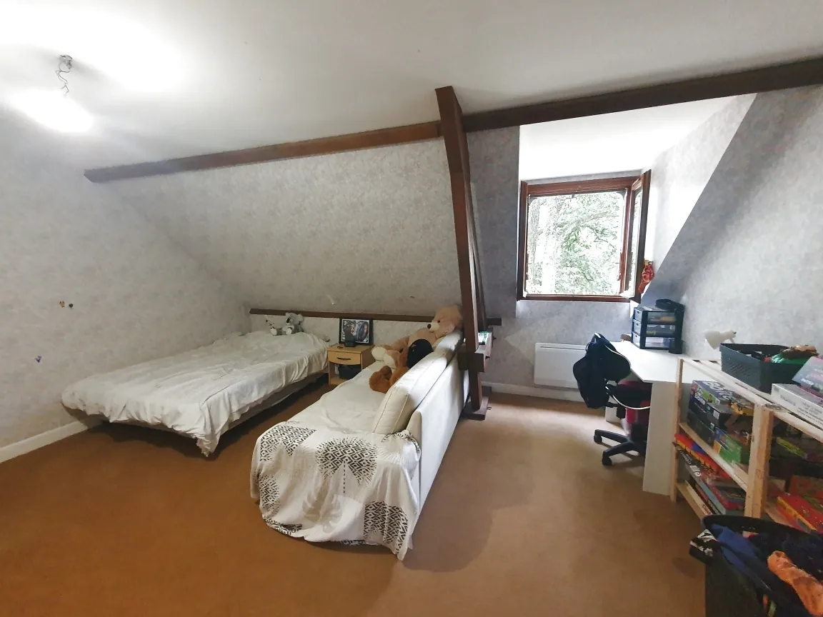 Belle maison familiale avec vue parc et grand jardin à Gros Chastang 