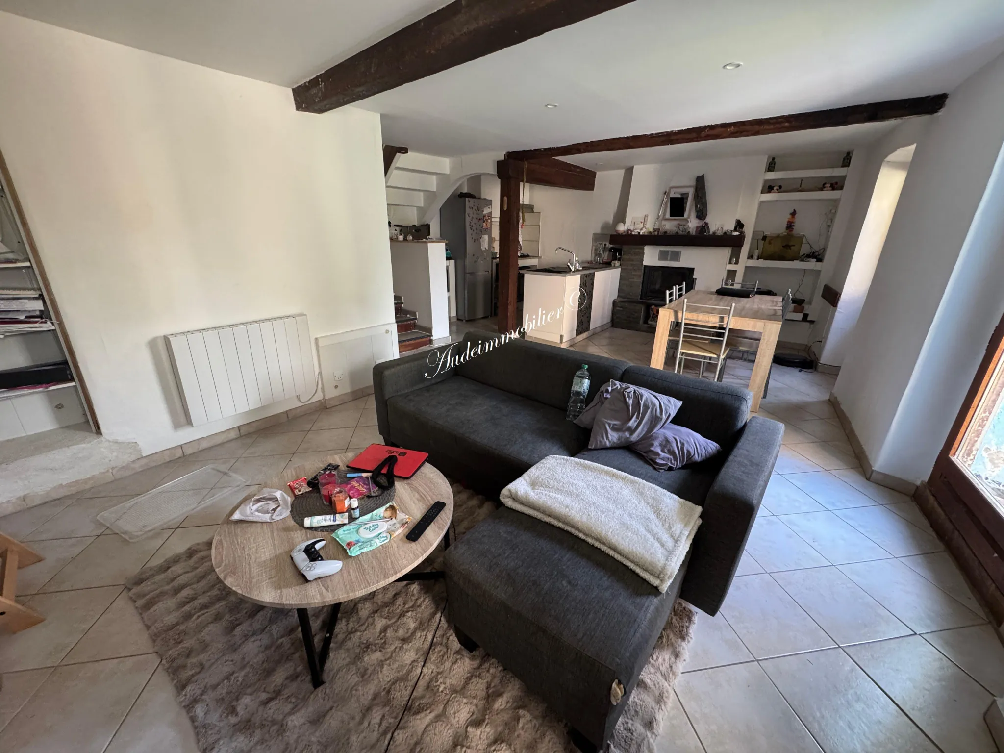 Immeuble de rapport à Limoux avec deux appartements loués et jardin 