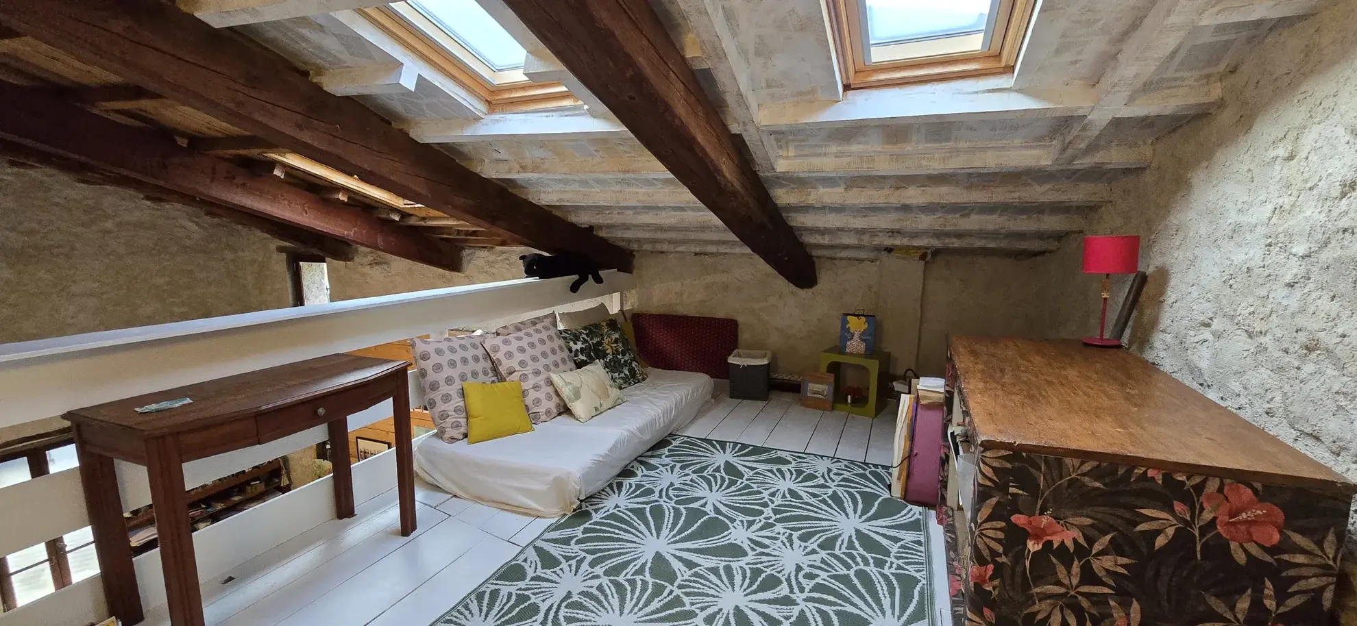 Maison de village authentique à Palairac, 6 pièces, 145 m² avec potentiel de rénovation 