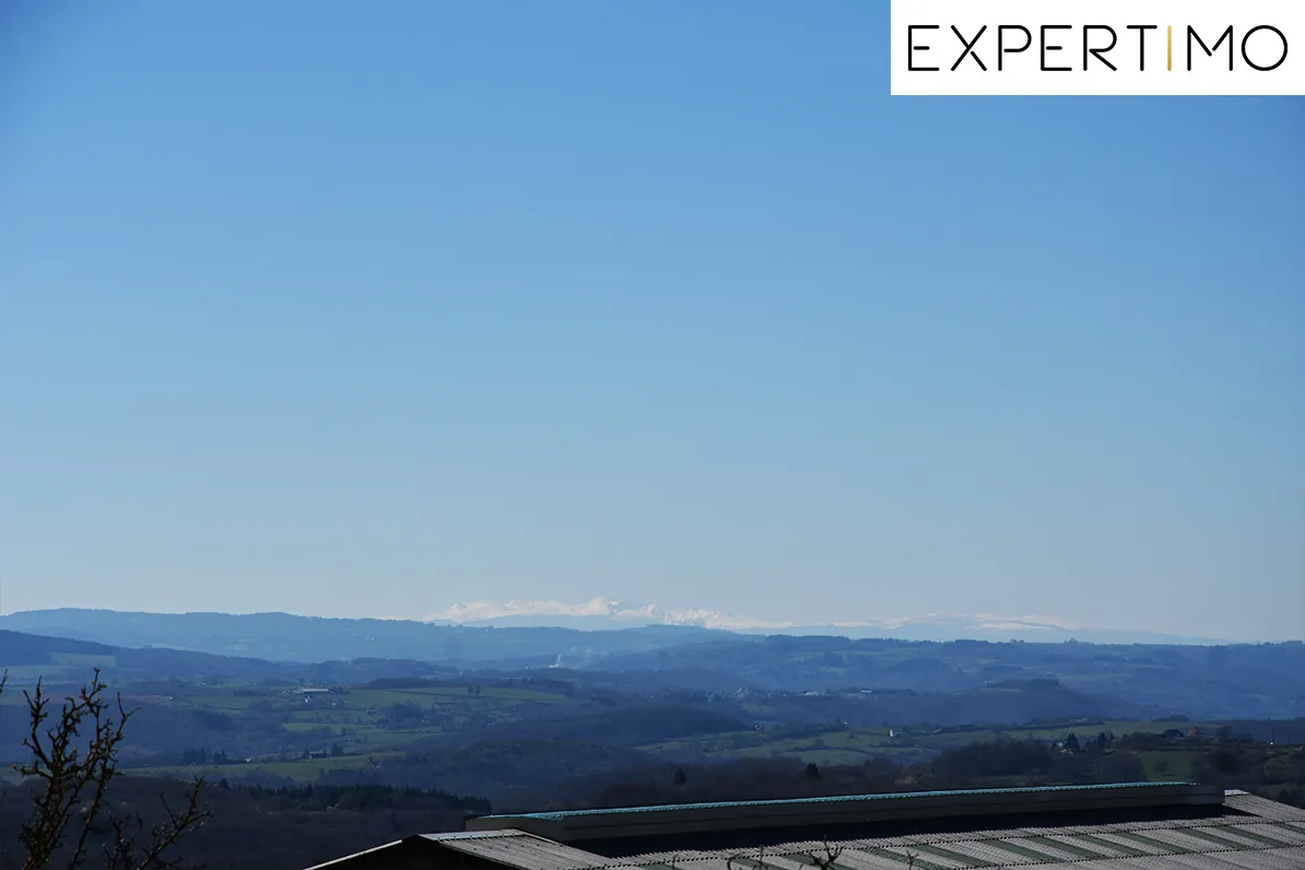 Maison avec vue spectaculaire à Servant – 106 m² sur terrain de 2462 m² 