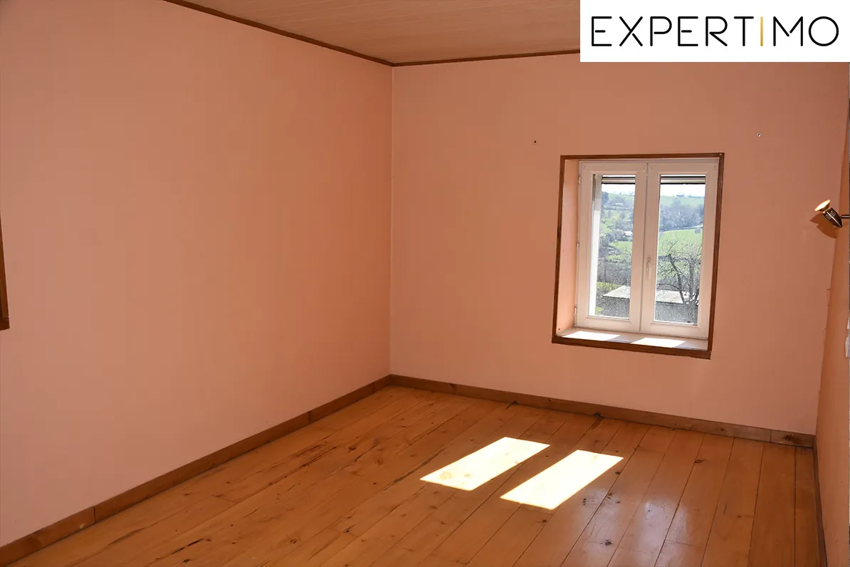 Maison avec vue spectaculaire à Servant – 106 m² sur terrain de 2462 m² 