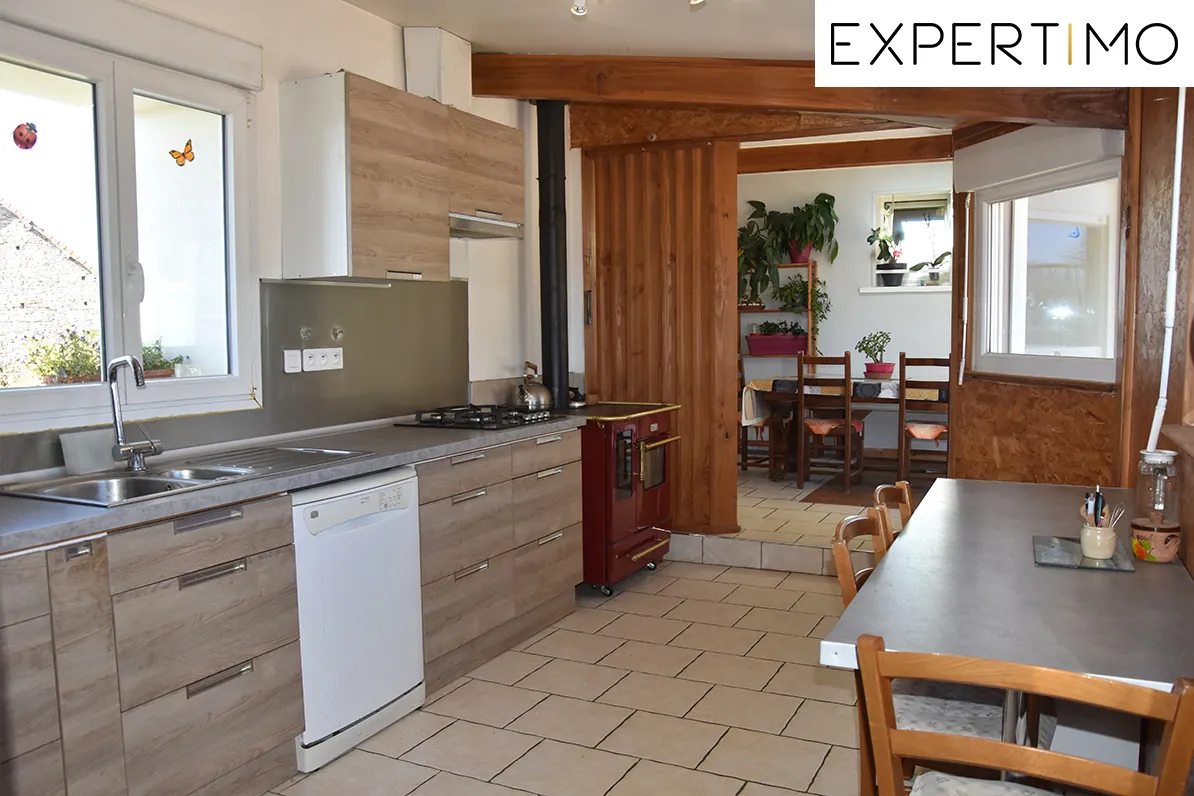 Maison avec vue spectaculaire à Servant – 106 m² sur terrain de 2462 m² 