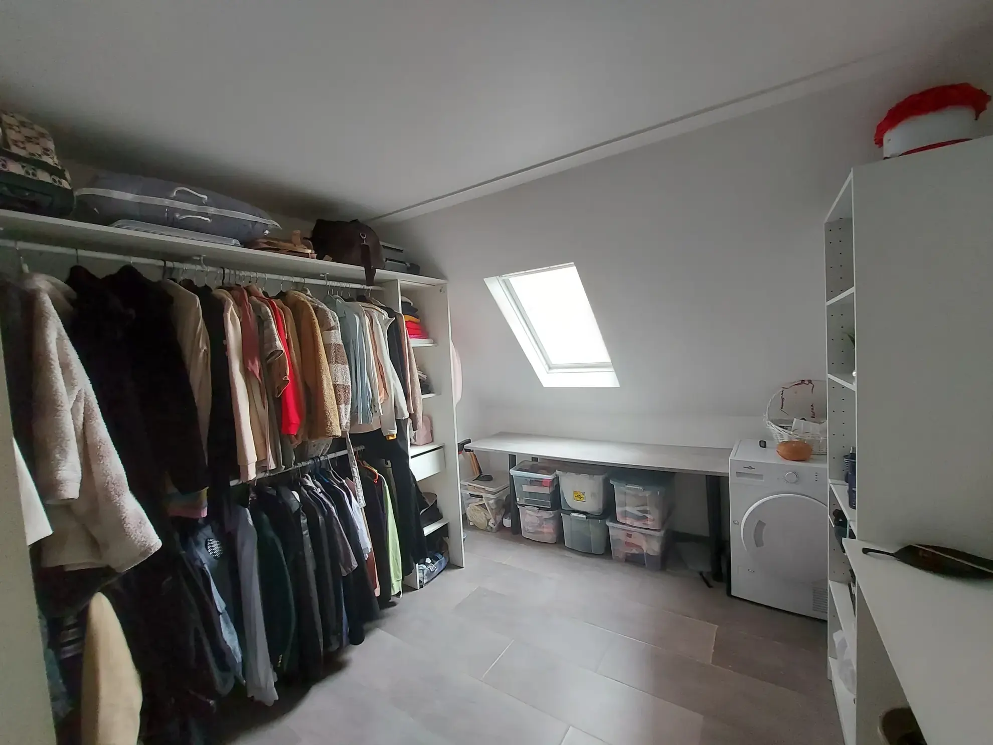 Appartement 4 pièces à Mantes-la-Ville avec balcon et parking en sous-sol 