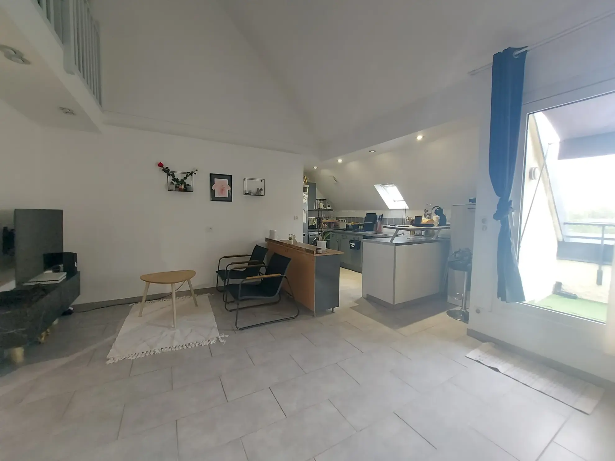 Appartement 4 pièces à Mantes-la-Ville avec balcon et parking en sous-sol 