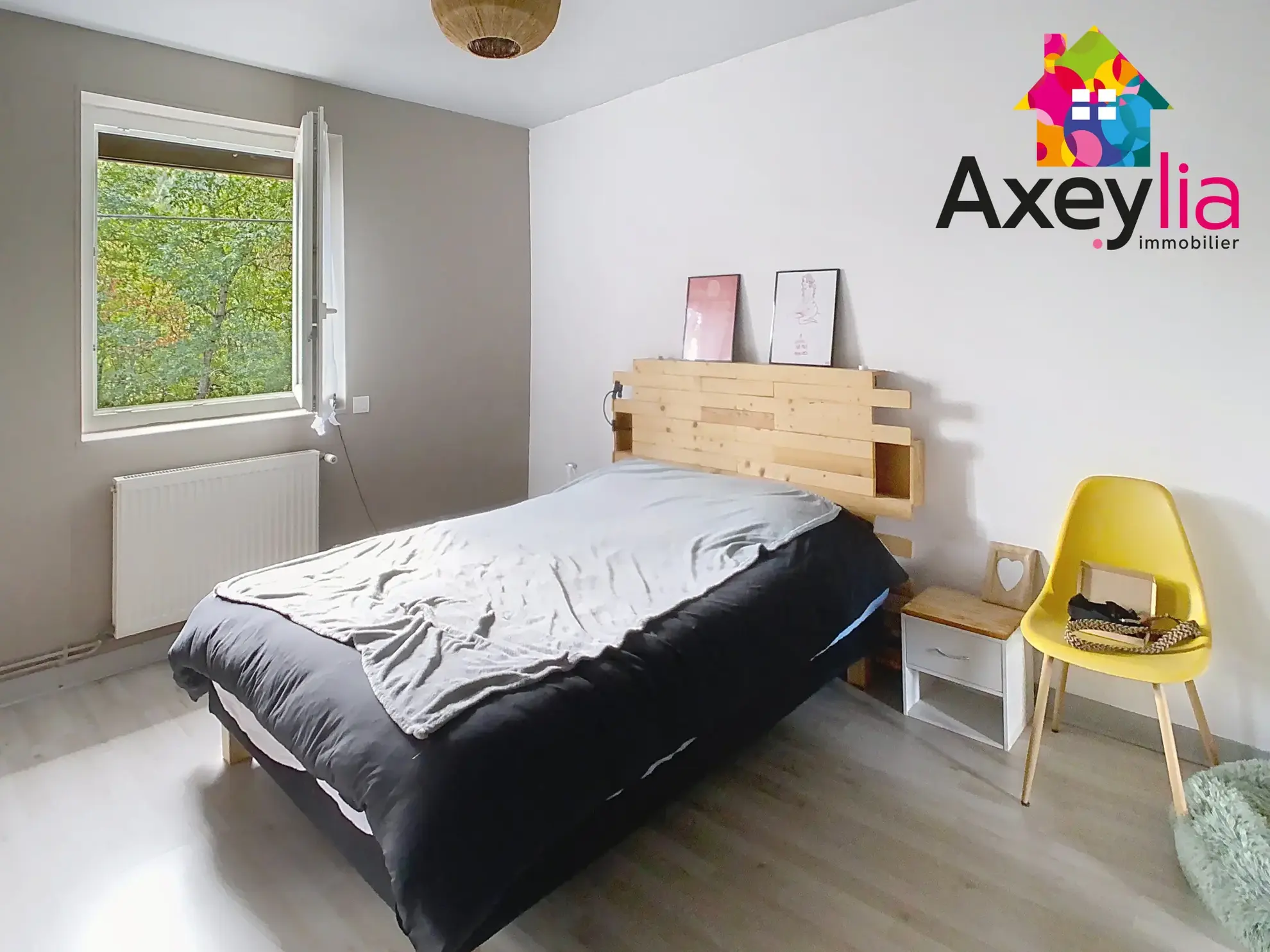 Maison rénovée avec 3 chambres à Renaison, proche des barrages, terrain de 696 m² 